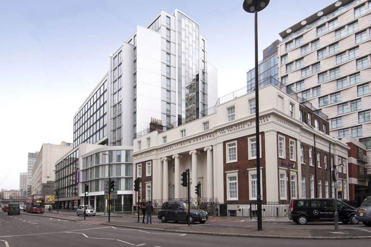Premier Inn London Waterloo Exterior photo